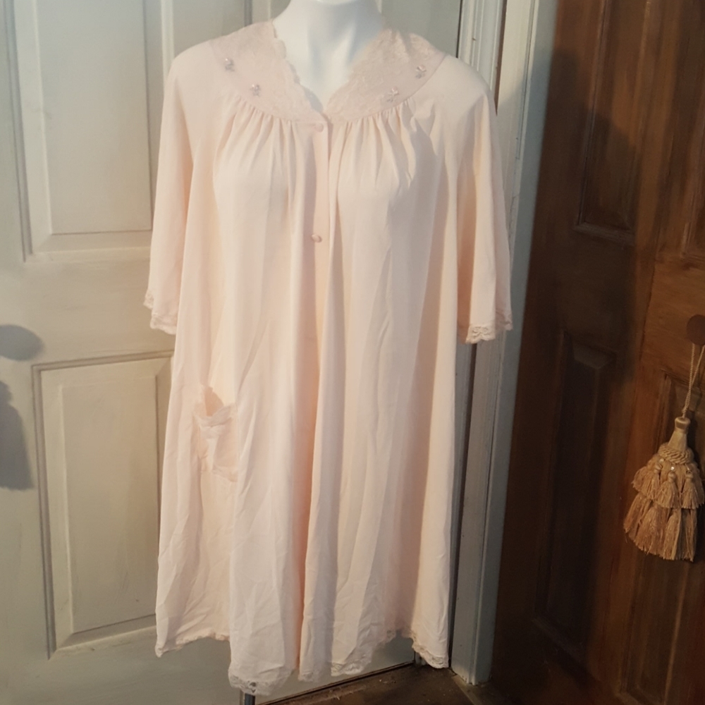 Vintage Shadowline Pink Medium 1960s Housecoat Ho… - image 1